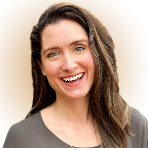 Headshot of Alicia Paliuca
